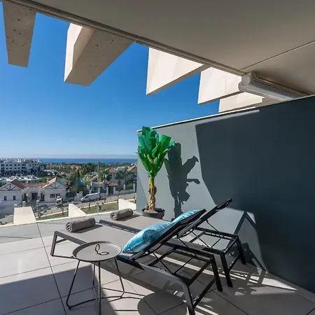 Oasis 325 New Luxury Penthouse With Amazing Sea View And Private Jacuzzi * Εστεπόνα