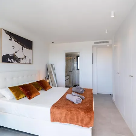Oasis 325 New Luxury Penthouse With Amazing Sea View And Private Jacuzzi