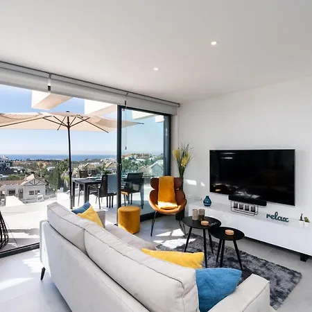 Διαμέρισμα Oasis 325 New Luxury Penthouse With Amazing Sea View And Private Jacuzzi