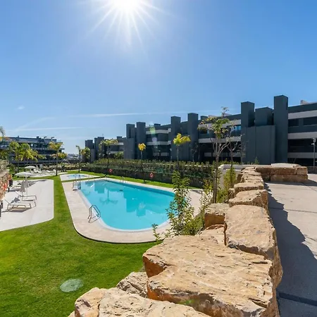 Oasis 325 New Luxury Penthouse With Amazing Sea View And Private Jacuzzi Εστεπόνα