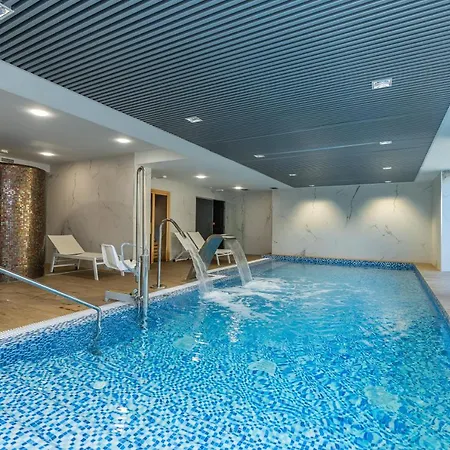 Oasis 325 New Luxury Penthouse With Amazing Sea View And Private Jacuzzi Διαμέρισμα Εστεπόνα
